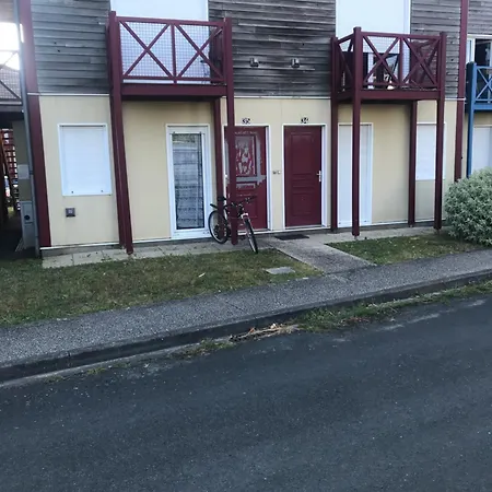 200m A Pied De La Apartment