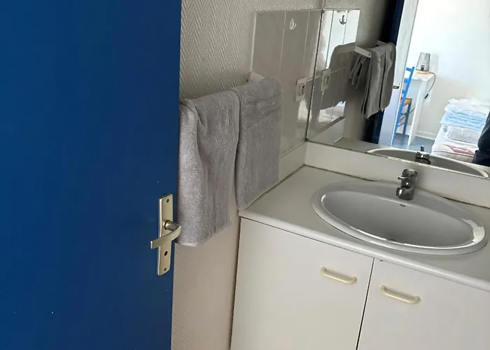 200m A Pied De La La Rochelle (Charente-Maritime)